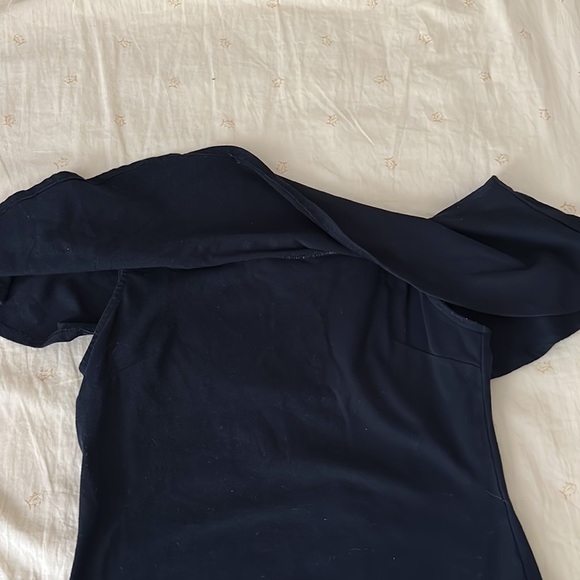 Forever 21 black knit flounce ruffle off the shoulder snap closure bodysuit sz M - Picture 7 of 10